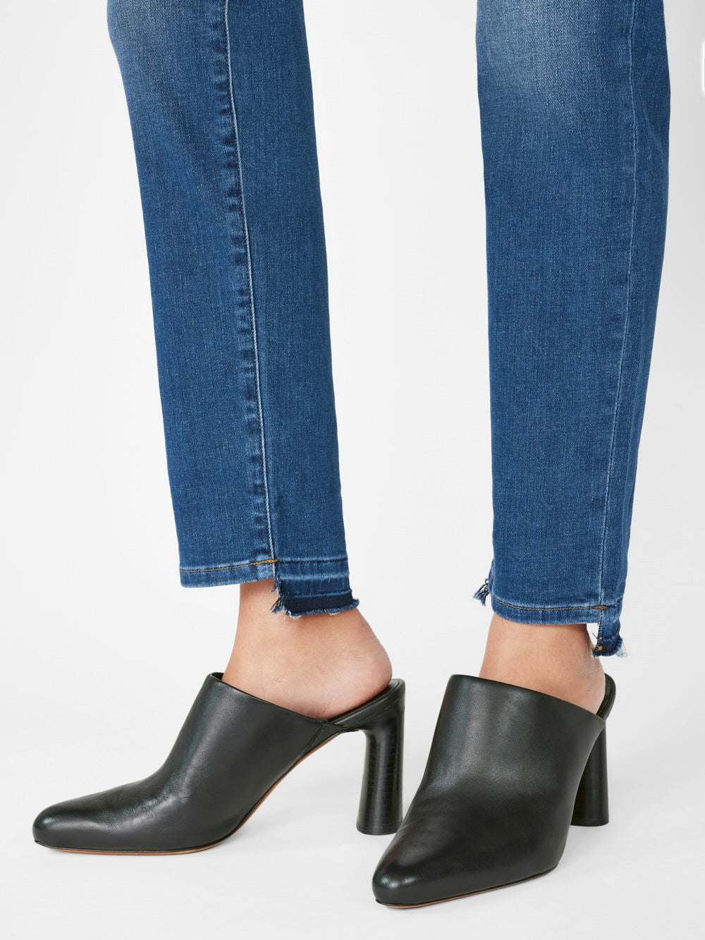 jeans hem view alt:size